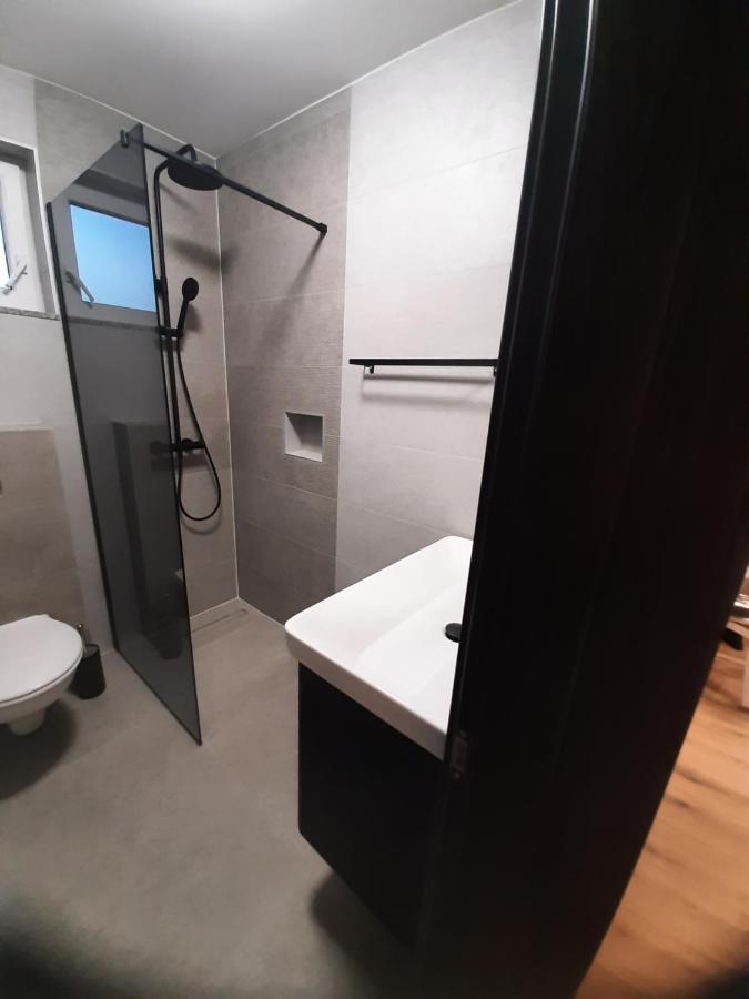 Apartman Mate Лопар Экстерьер фото